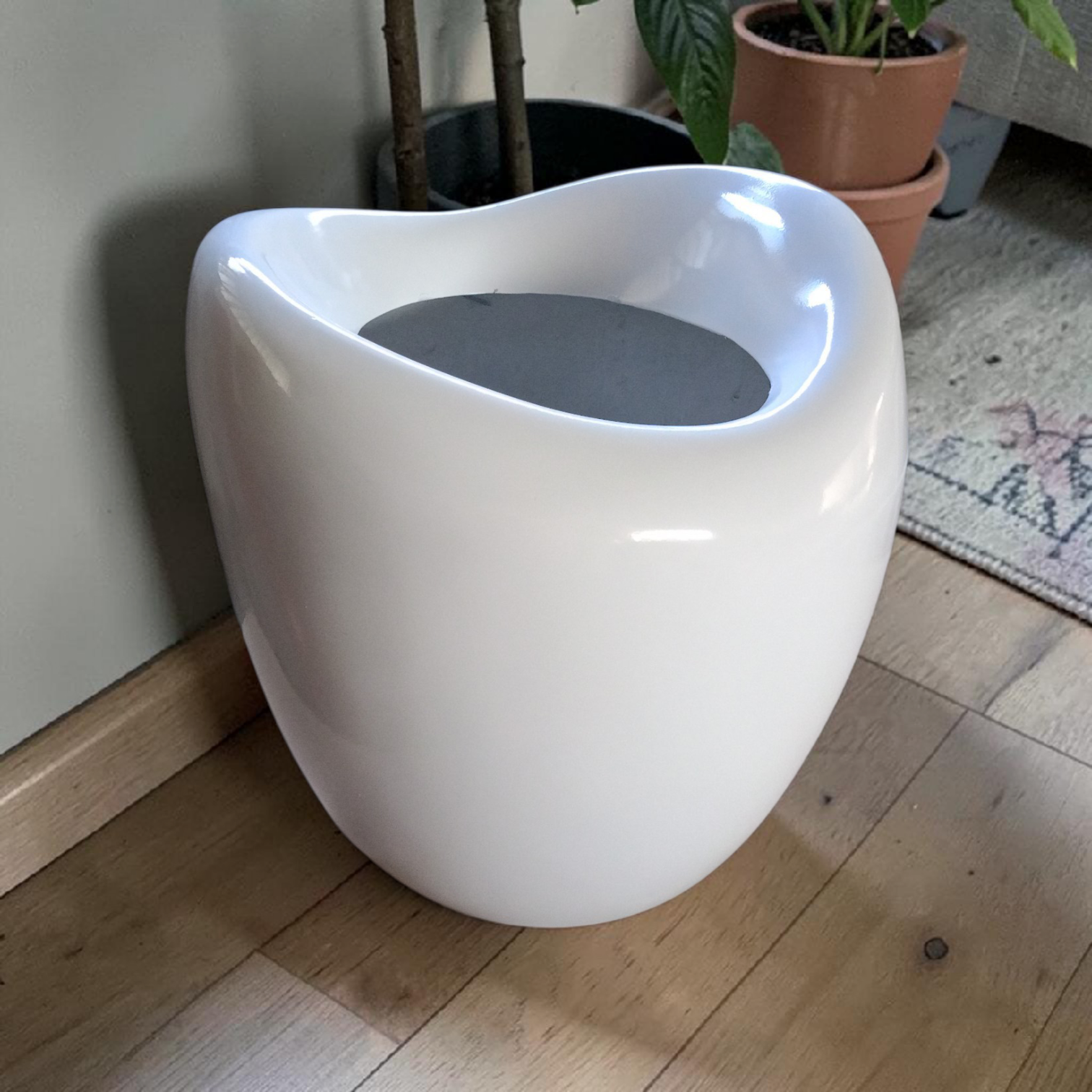 Dekoratif Salon saksı beyaz renk premium