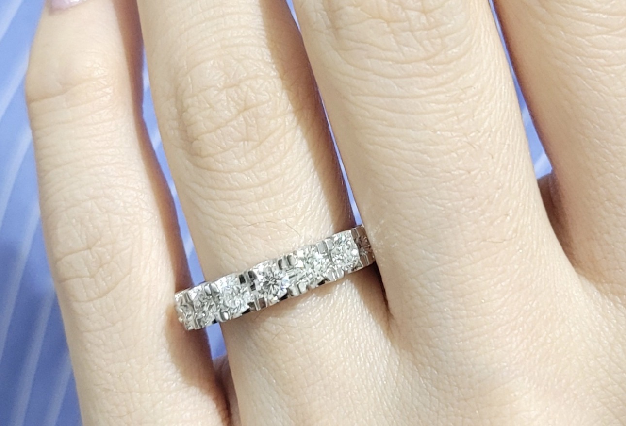 0.92 carat Yarım Tur Alyans
