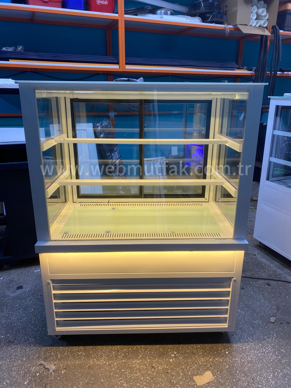 Beyaz Tatlı Dolabı 100 Cm