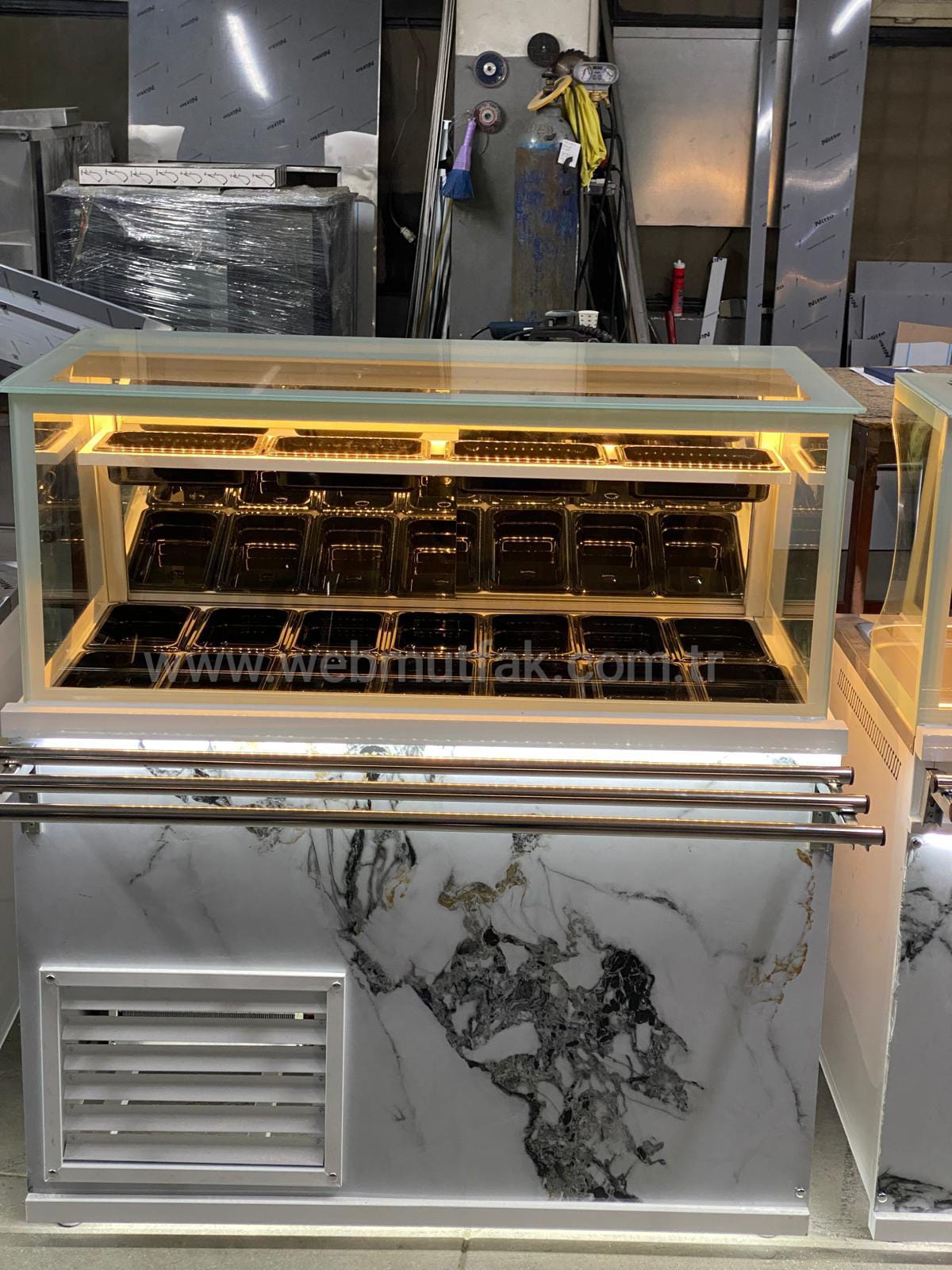 120 cm Soğutmalı Kumpir & Meze Dolabı 14 Küvetli Bankolu