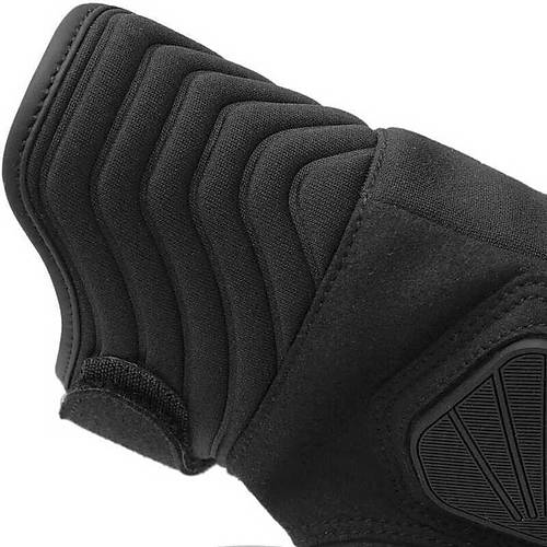 TUCANO URBANO BOSS HYDROSCUD S�YAH