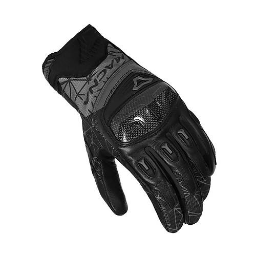 MACNA ELDVEN ROCCO SYAH