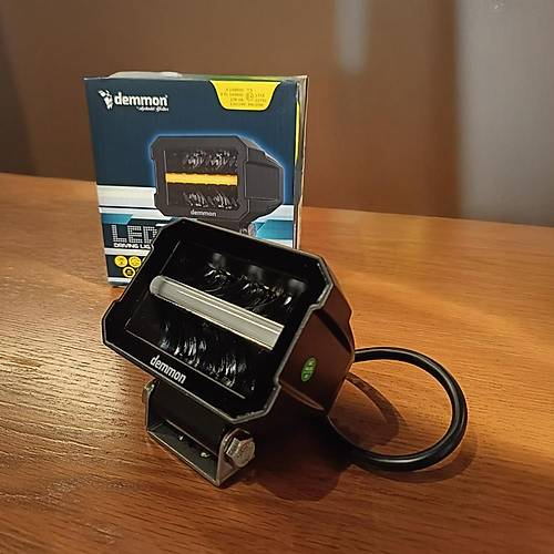 DEMMON SNYALL MODLL SS FARI