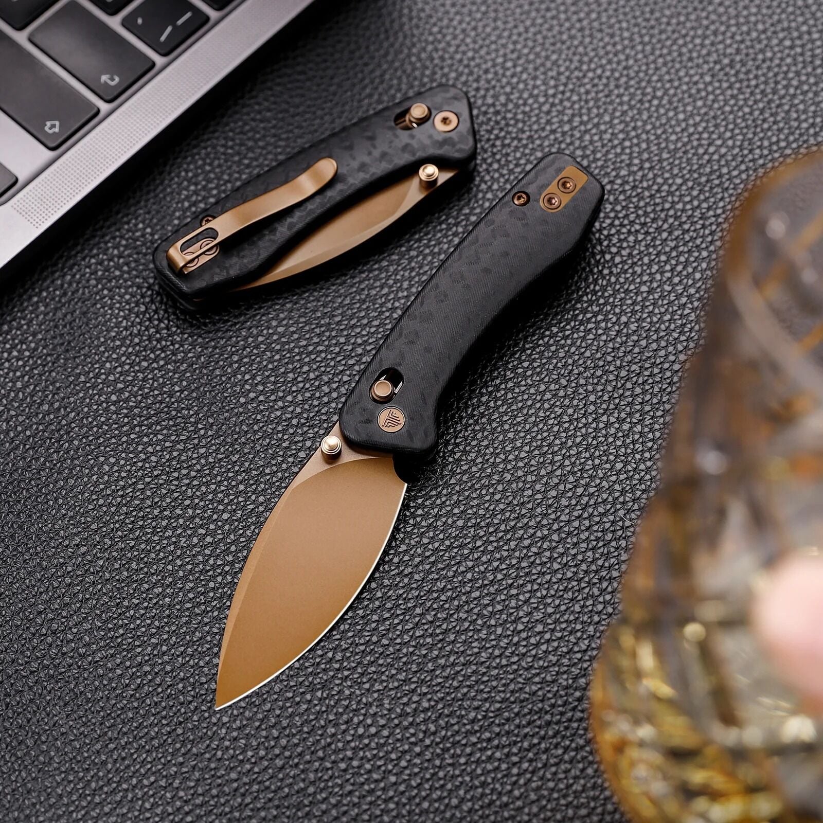 Trivisa Koala-CG | Çapraz Kilitli | Karbon Fiber G10 Sap | N690 Çelik Mini Çakı |