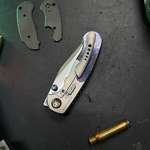 District 9 Venator M390 Titanium & Carbon Fiber