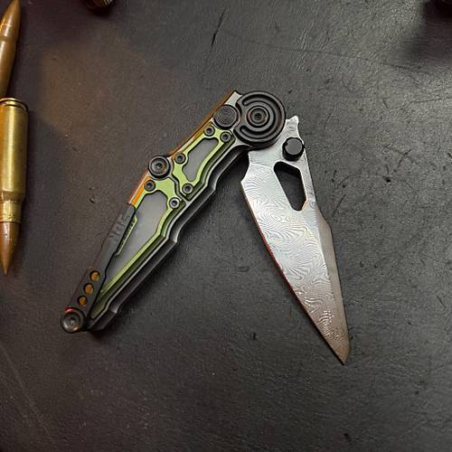 NOC Knives MA01  Damascus � Ye�il Kabza