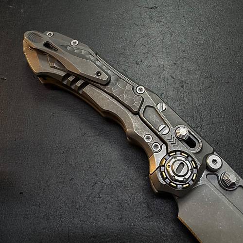 District 9 Rock Stonewash Finish � M390 & Titanium