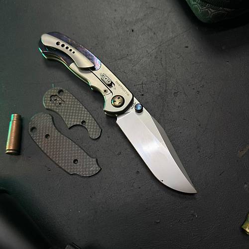 District 9 Venator M390 Titanium & Carbon Fiber