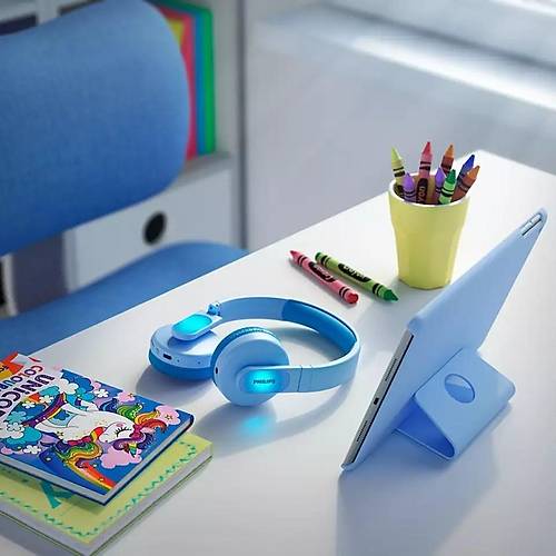 Philips TAK4206PK Çocuklar İçin BT Kablosuz Kulak Üstü Kulaklık , Işıklı, Ebeveyn Denetimli Pembe