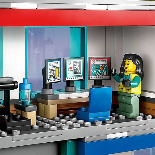 LEGO® City Acil Durum Araçları Merkezi 60371 - 6 Yaş ve Üzeri Çocuklar Için Polis, Itfaiye ve Ambula