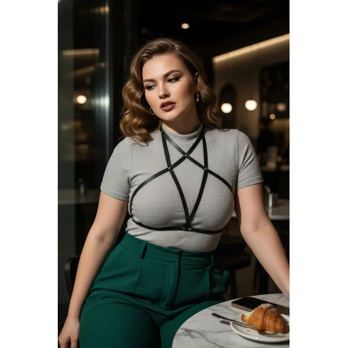 B�y�k Beden Siyah Kad�n Kemer Y�ld�z Detayl� Deri Harness V�cut Aksesuar� - APFT180