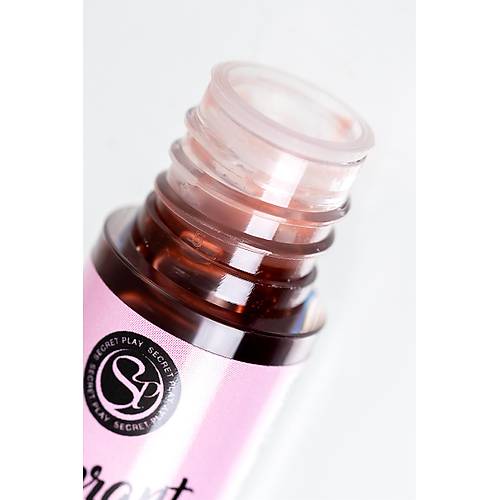 SECRET PLAY Lip Gloss Vibrant Kiss ilekli Sakz Aromal Dudak Parlatc, 6 gr