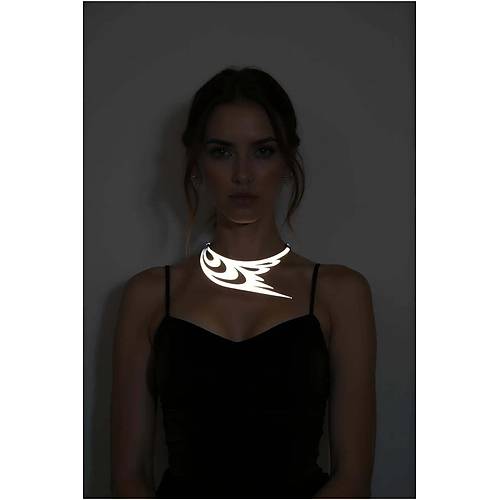 Beyaz Reflektrl Ku Kanad ve Gz Detayl Choker Kolye, k Lazer Kesim Kolye - APFT1414