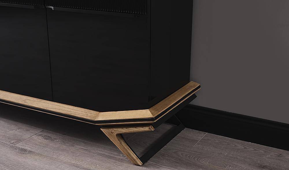 Larina Black Console