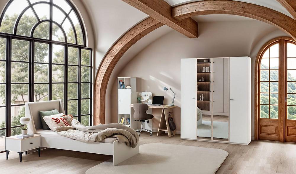 Ester Teen Room
