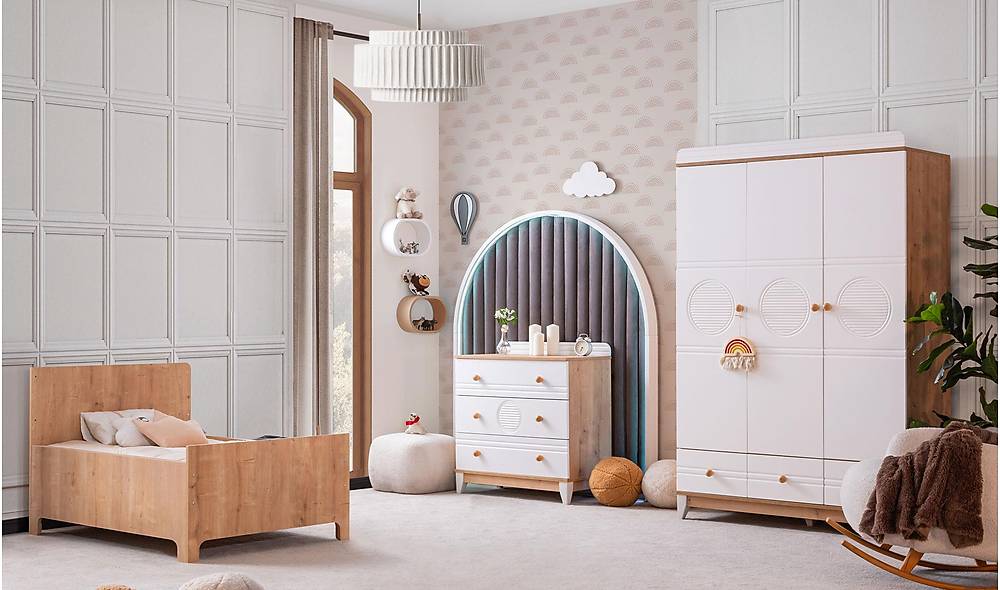 Momo Teen Room