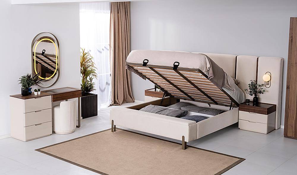 Ring Base Bedroom