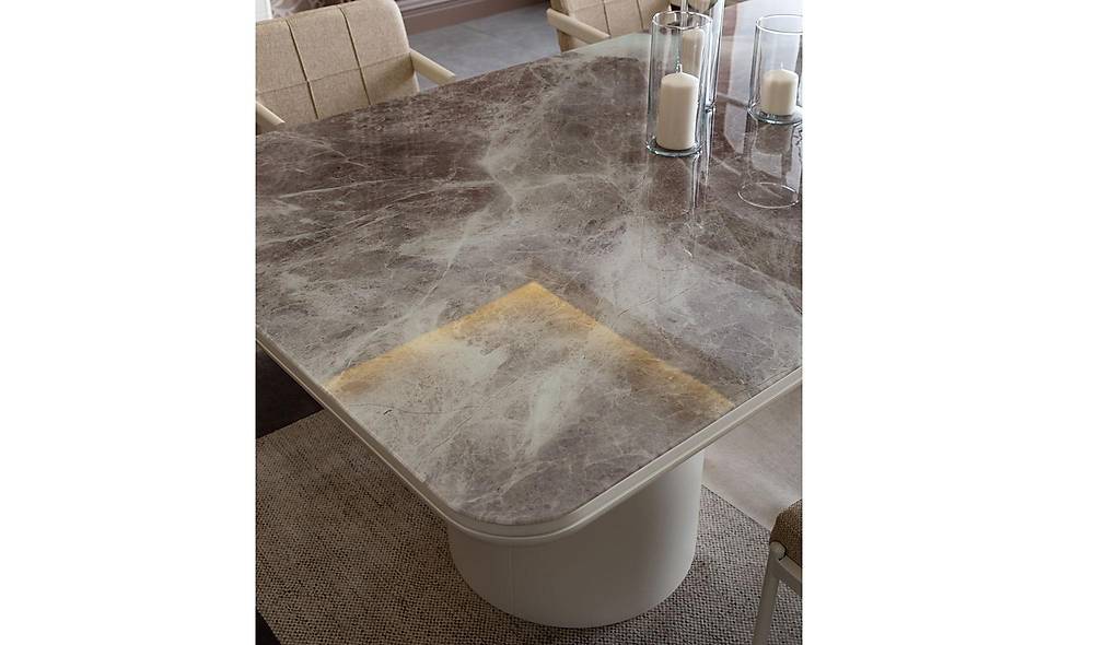 Perla Dining Room