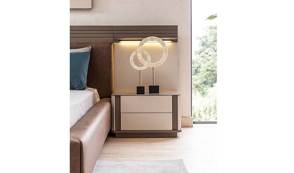 Quantum Bedstead and Headboard