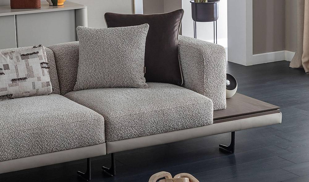 Ottovia Sofa - With Table