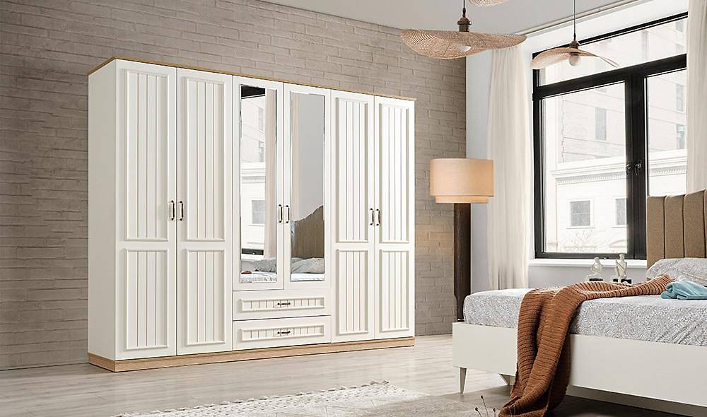 Estanze Bedroom with Base