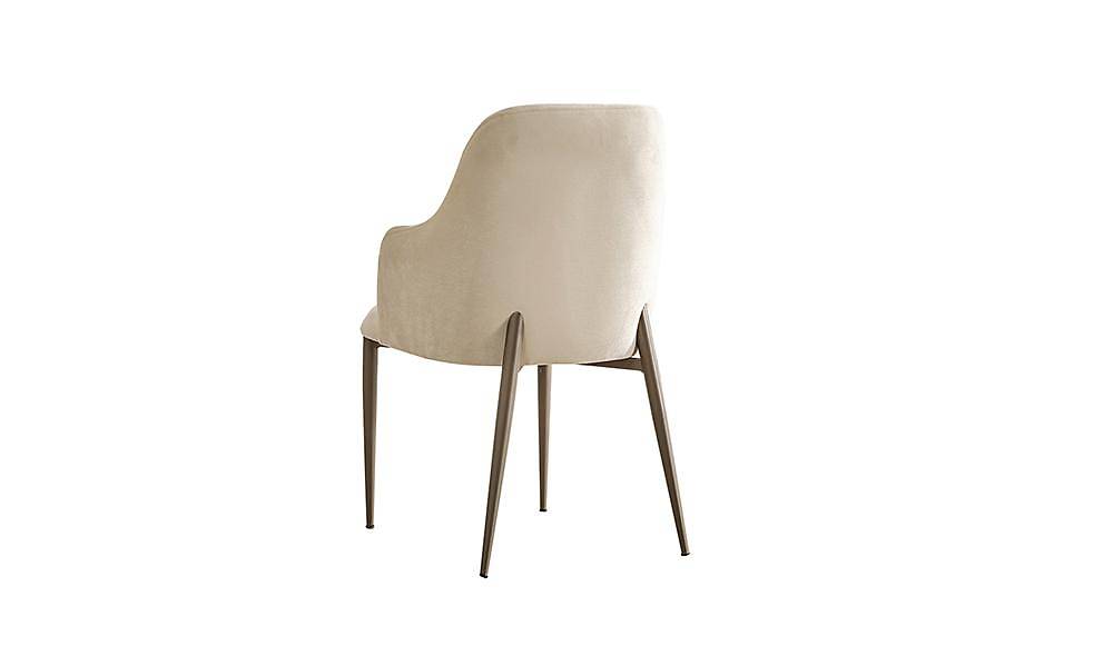 Claria Dining Room