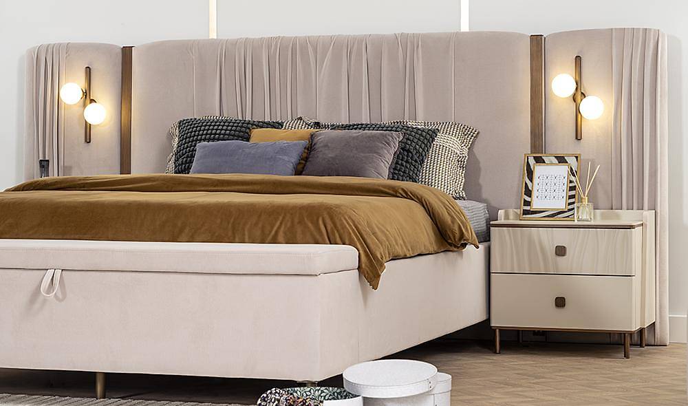 Lorenzo Base Bedstead and Headboard