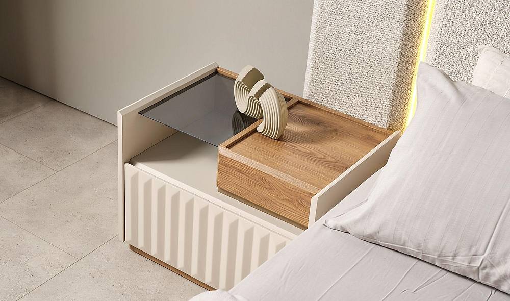 Lincoln Bedstead and Headboard