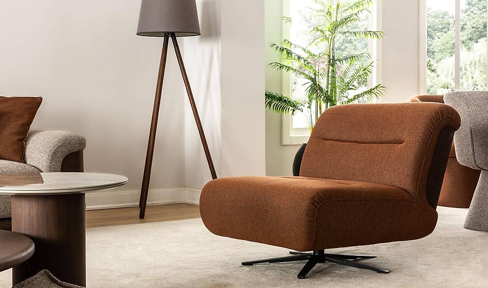 Lucci Bergere - Swivel Leg