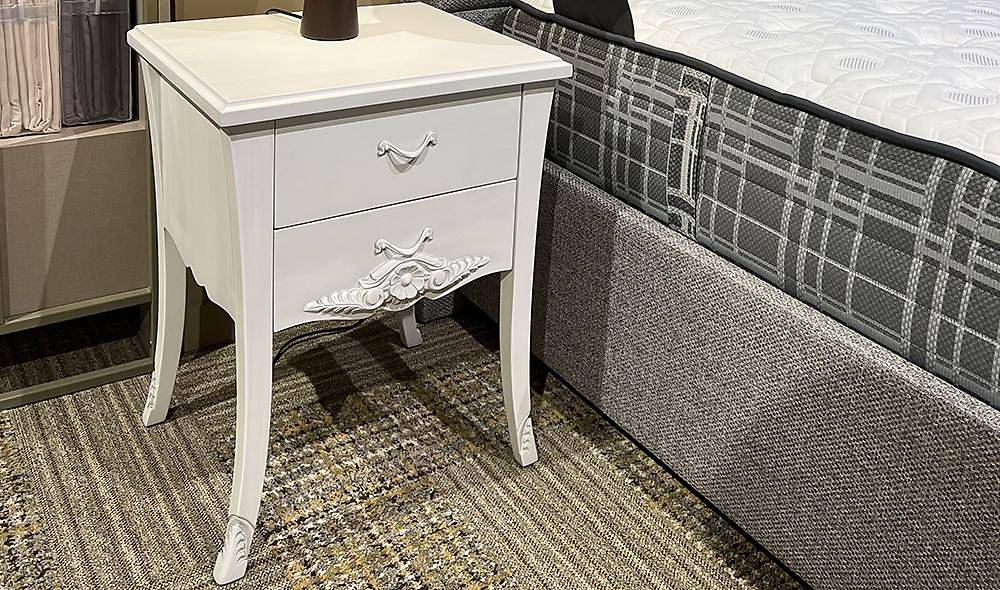 Yatsan Society Nightstand