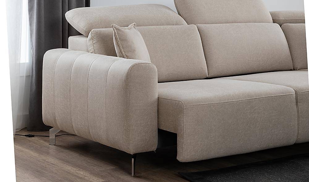 Dat�a Corner Set With Motor