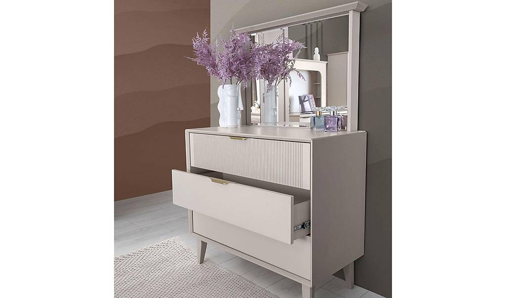 Lupin Dresser