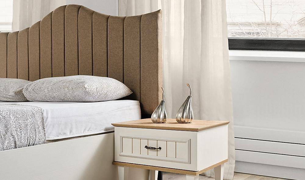 Estanze Bedroom with Base