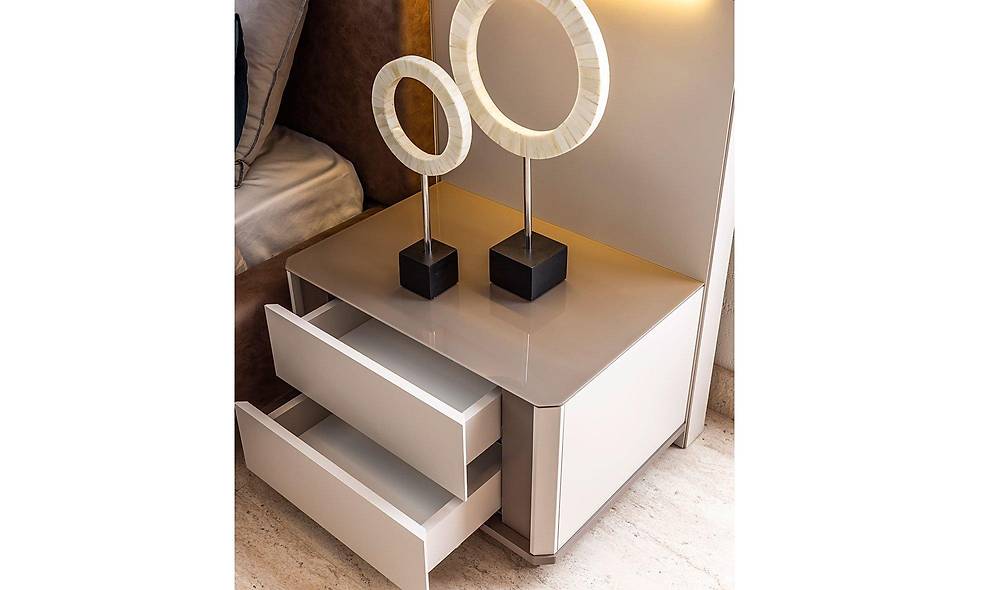 Quantum Bedstead and Headboard