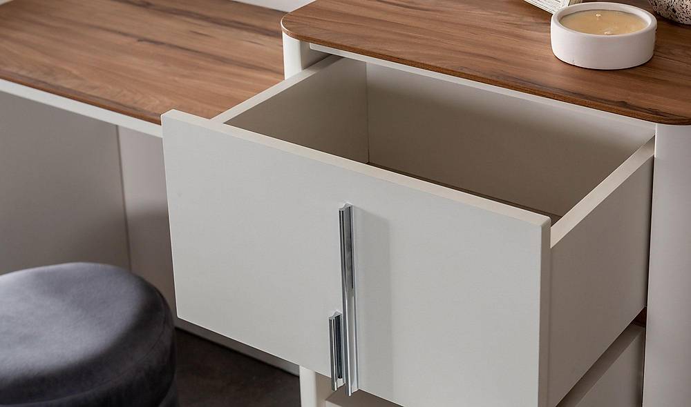 Bergama Dresser