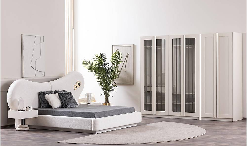 Sevilla Base Bedroom