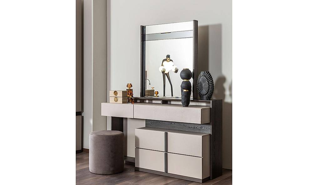 Dafni Dresser