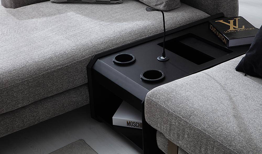 Parla Corner Set With Table