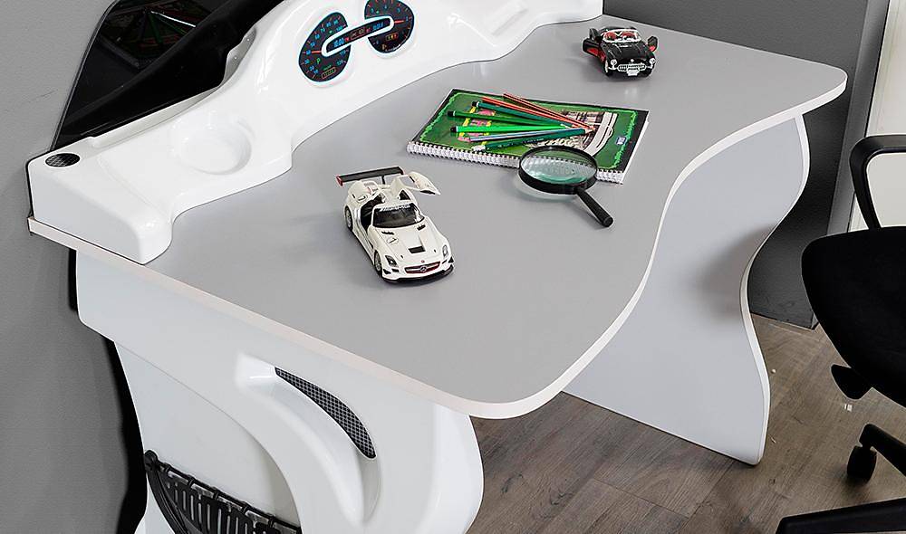 Police Study Desk