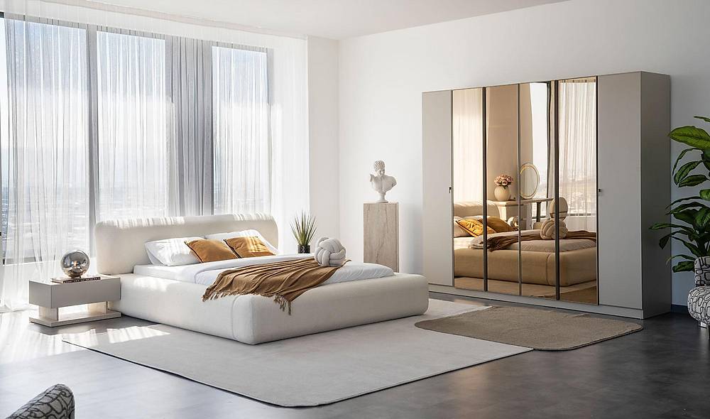Levante Base Bedroom