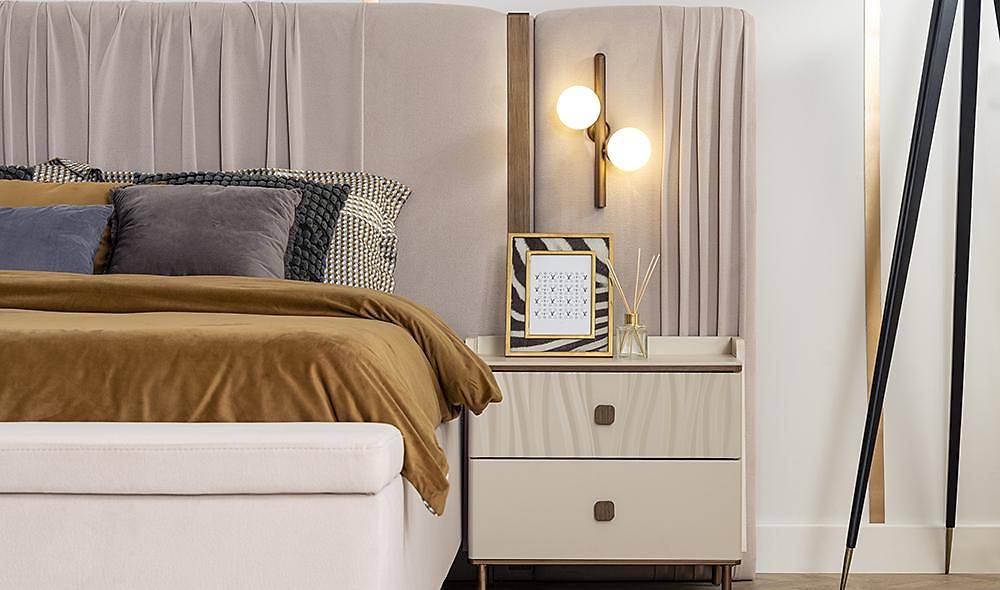 Lorenzo Base Bedstead and Headboard