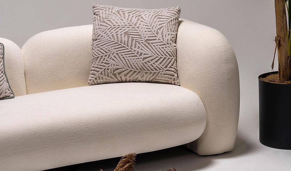 Nevena Sofa Set