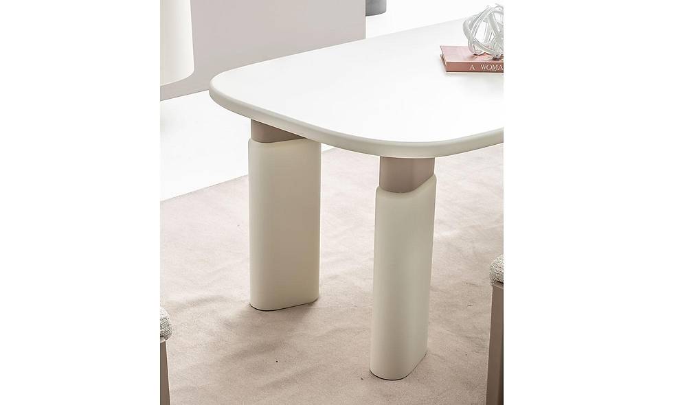 Reform Dining Table Set