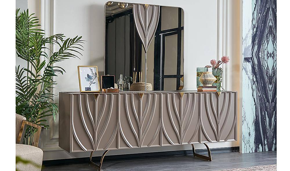 Hilton Console