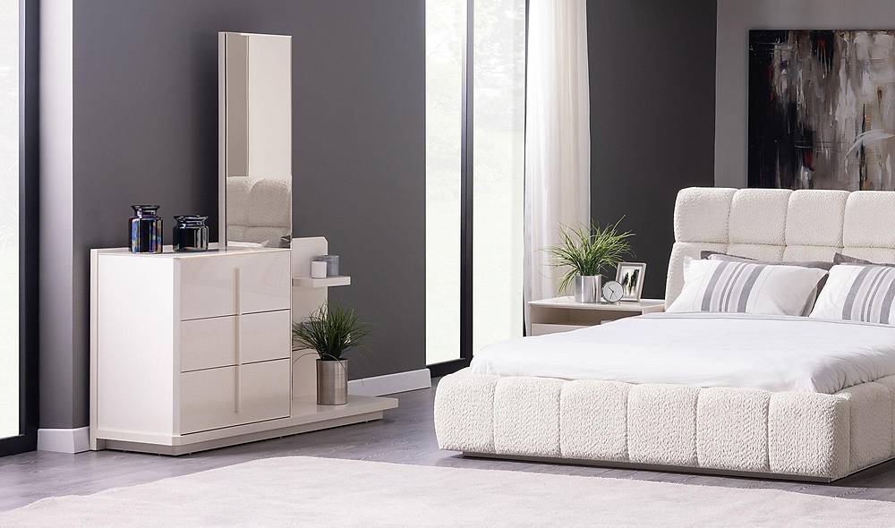 Simya Bedroom