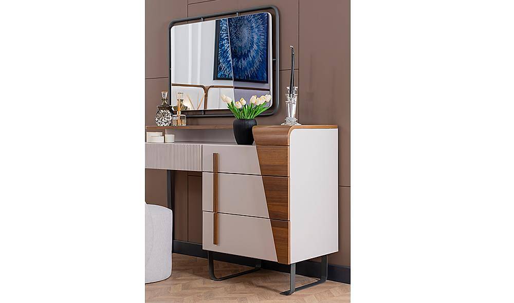 Fox Dresser