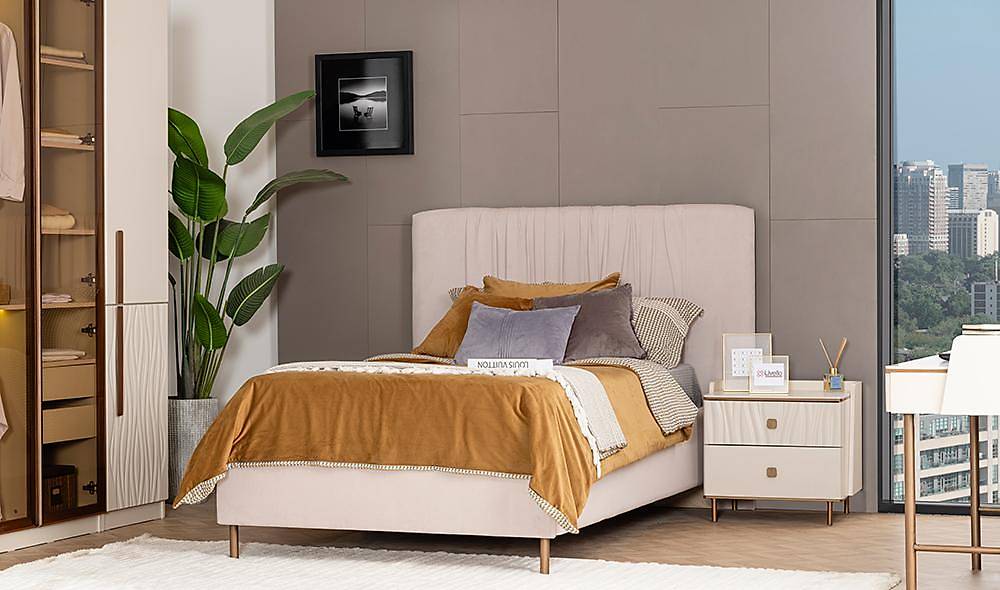 Lorenzo Base Bedstead