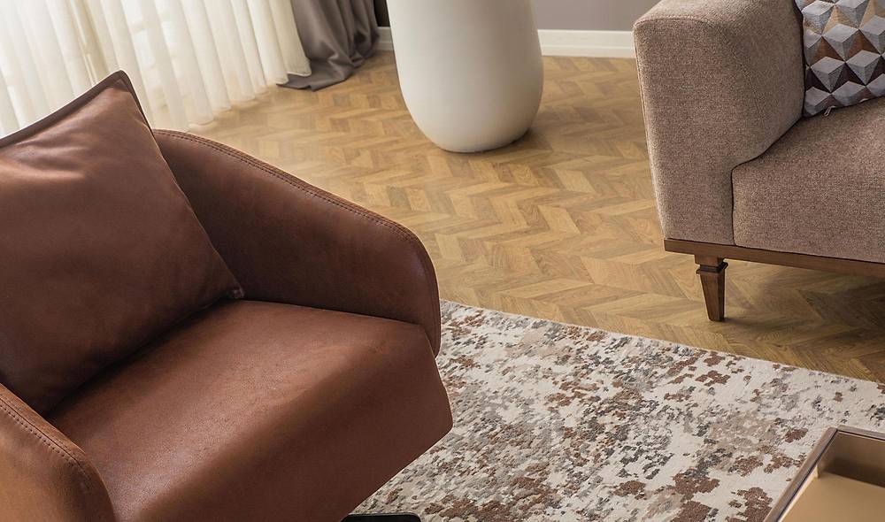 Lova Sofa Set