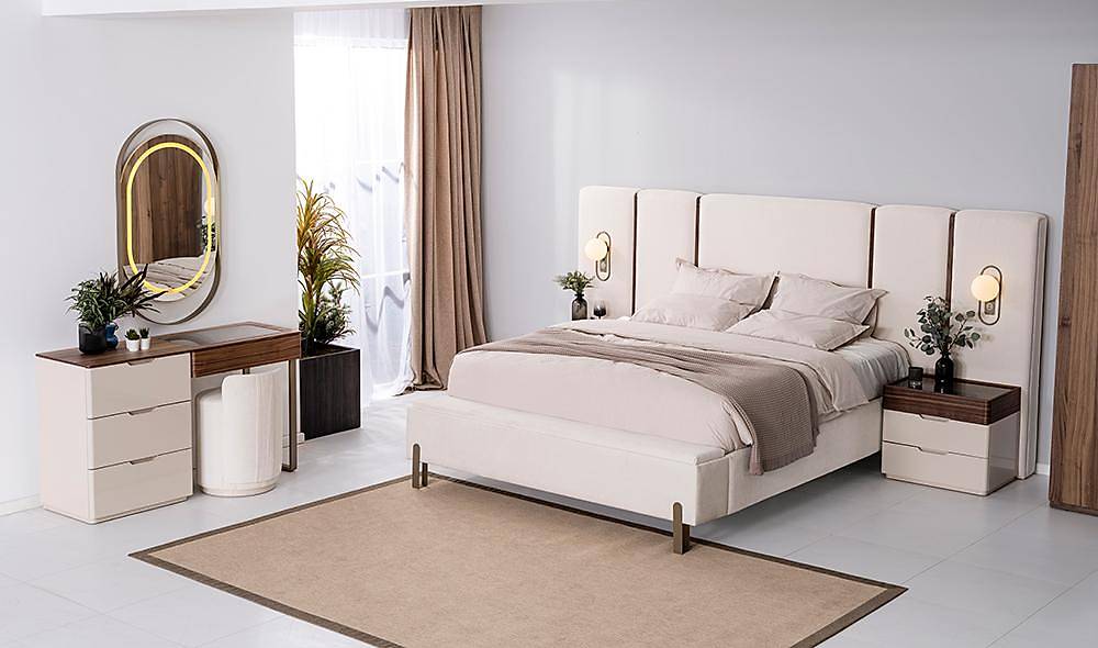 Ring Base Bedroom