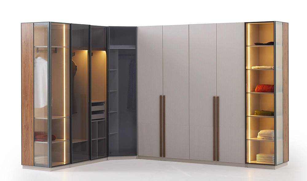 Fox Bedroom with Base - Corner Wardrobe